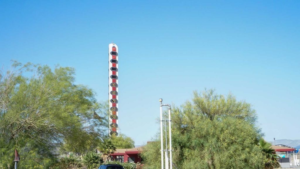 Worlds Tallest Thermometer